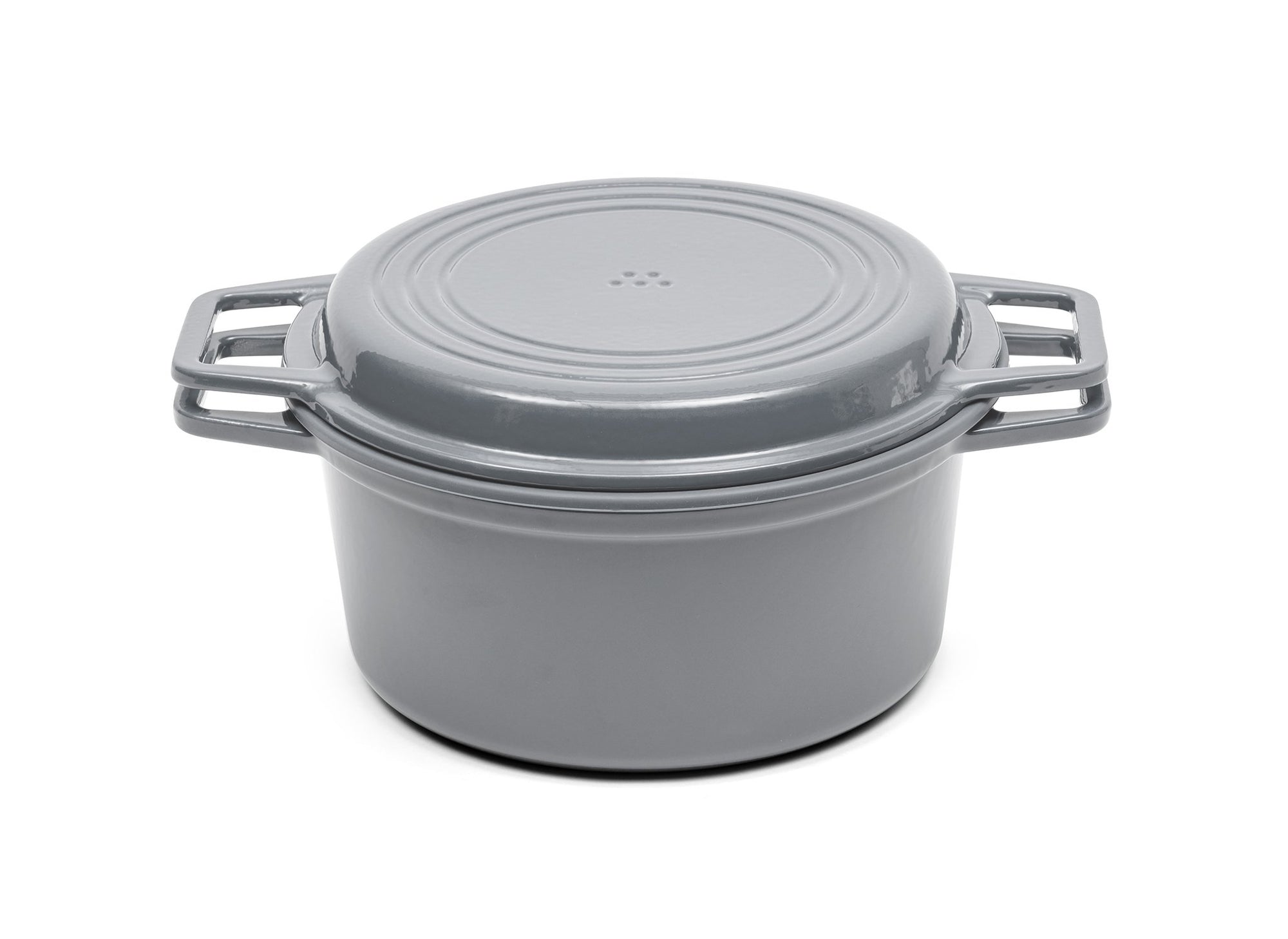 {{7-qt-grill-gray}} A gray 7-quart Misen Dutch Oven covered by matching Grill Lid.