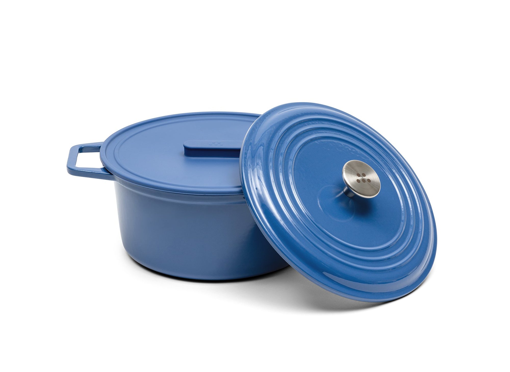{{}} A blue 7-quart Misen Dutch Oven with matching Traditional knob-style lid and silicone Universal Lid.