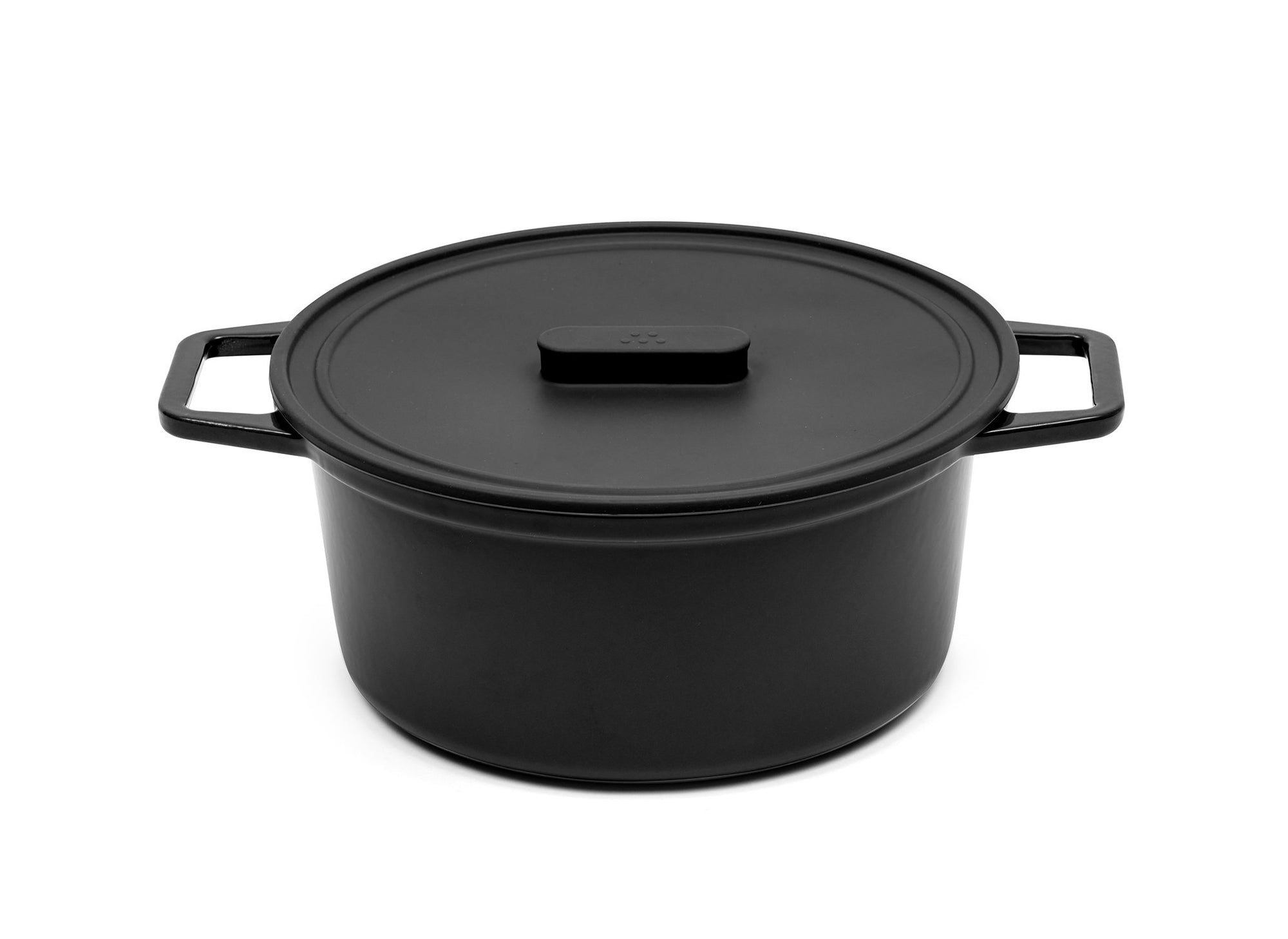 {{9-qt-traditional-black, 9-qt-grill-black}} A black 9-quart Misen Dutch Oven with matching silicone Universal Lid.