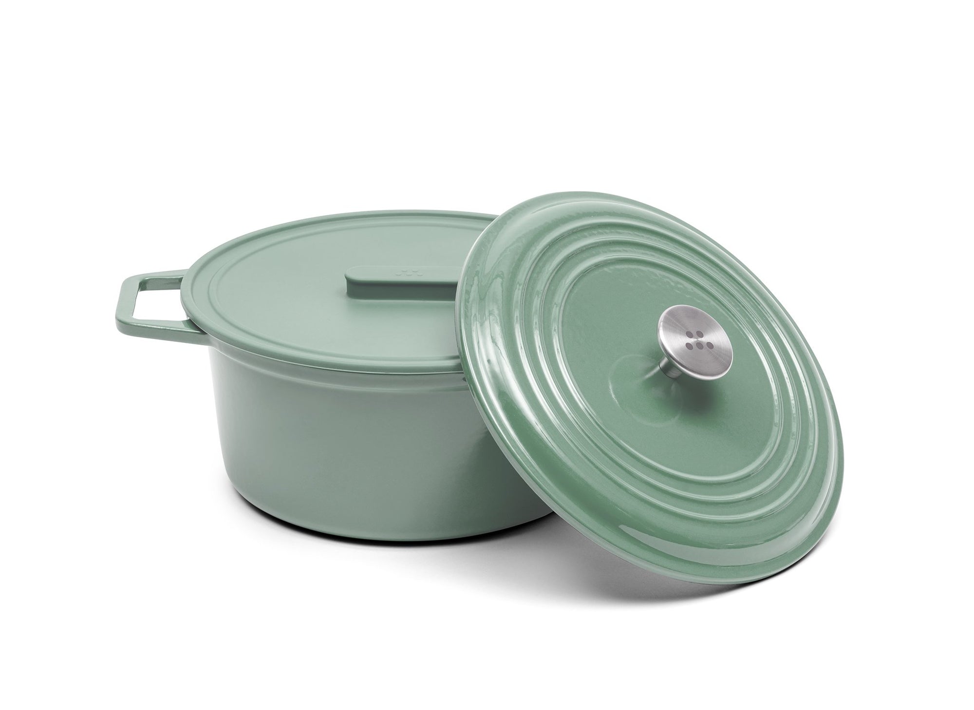 {{9-qt-traditional-green}} A green 9-quart Misen Dutch Oven with matching Traditional knob-style lid and silicone Universal Lid.