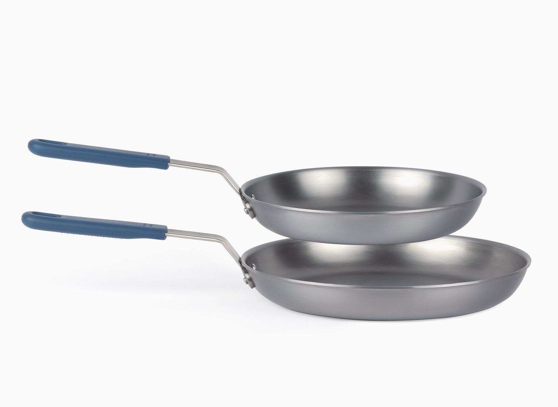 The two piece Misen Carbon Steel Pan set includes the 10 inch and 12 inch pans.