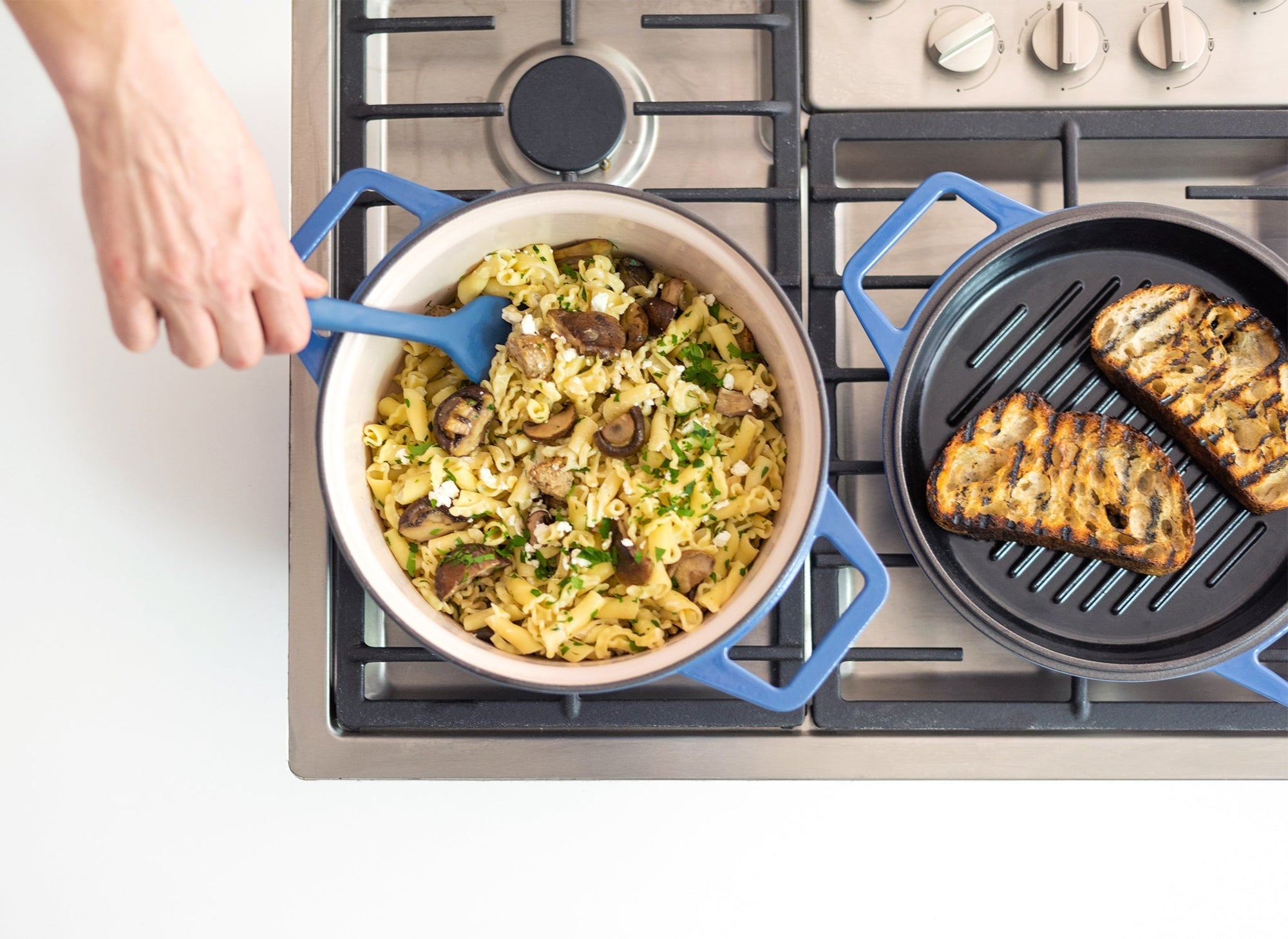{{7-qt-grill-blue,7-qt-grill-black,7-qt-grill-gray,7-qt-grill-red,7-qt-grill-green}}
