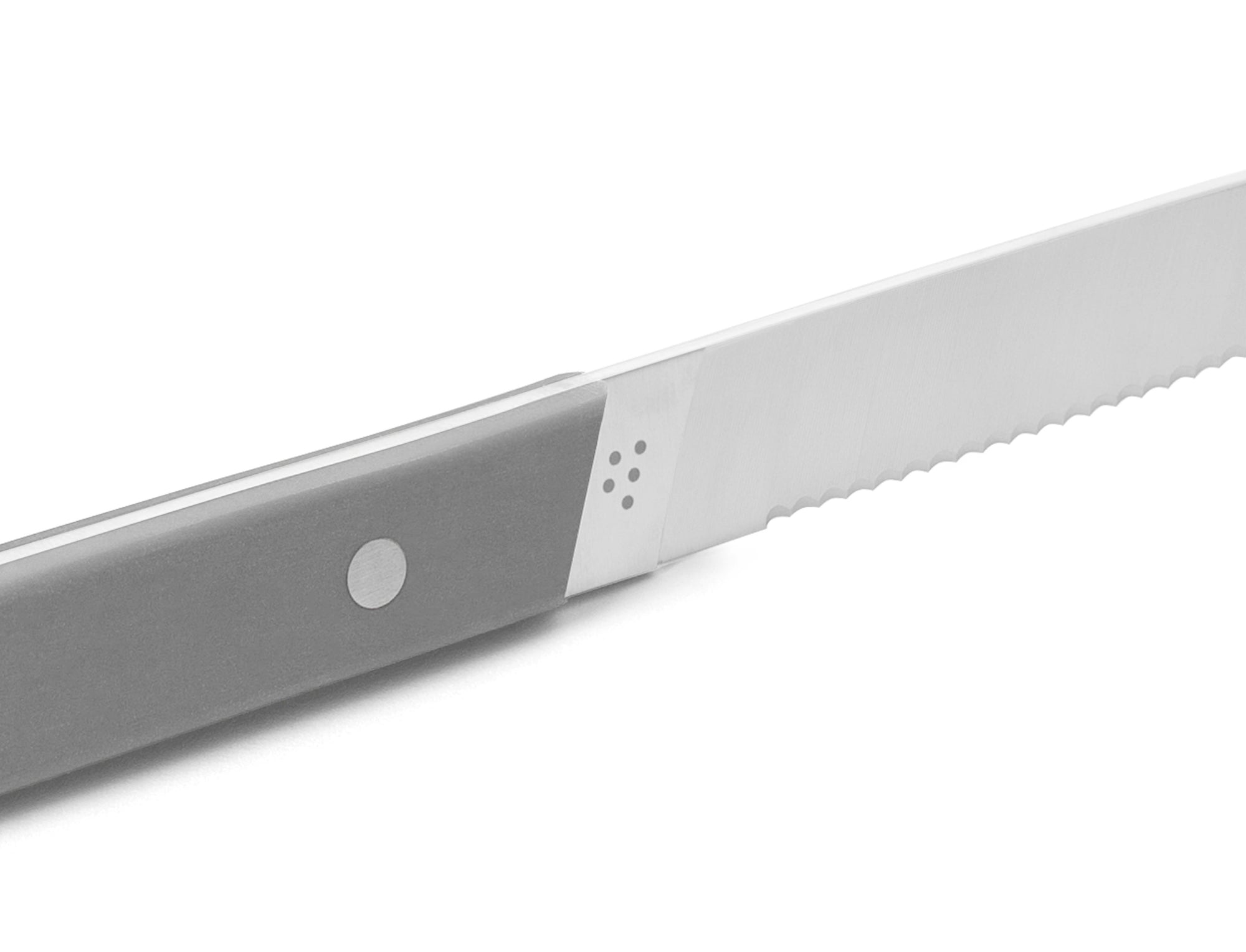 {{4pc-gray,8pc-gray}} The Misen Steak Knives in gray feature 30 serrations on each edge.