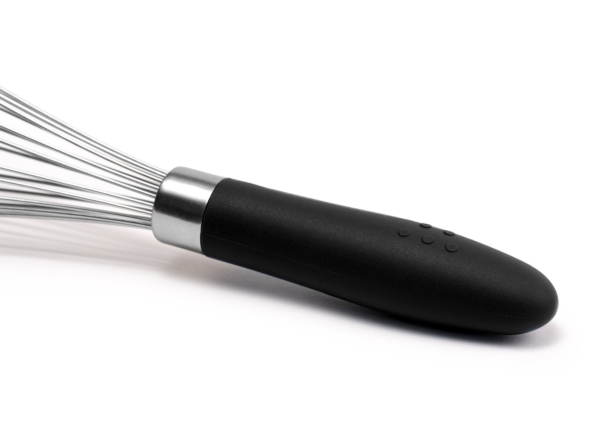 {{black}} Close view of Black Misen Whisk’s silicone handle, with raised Misen logo visible, on white background.