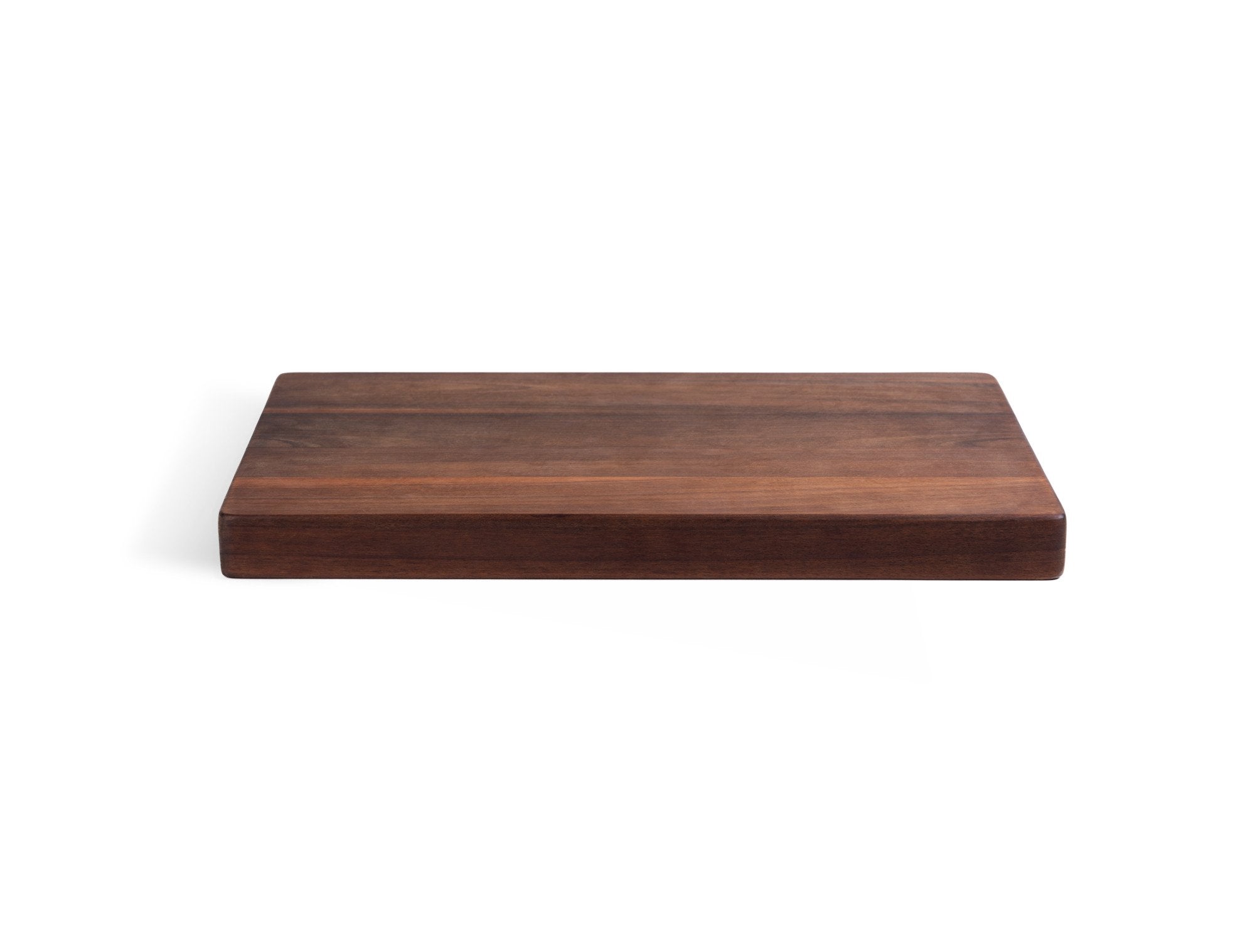 {{carbonized-acacia}} The Misen Cutting Board in acacia wood is made of high quality hardwood and saves your knives from losing their edge.