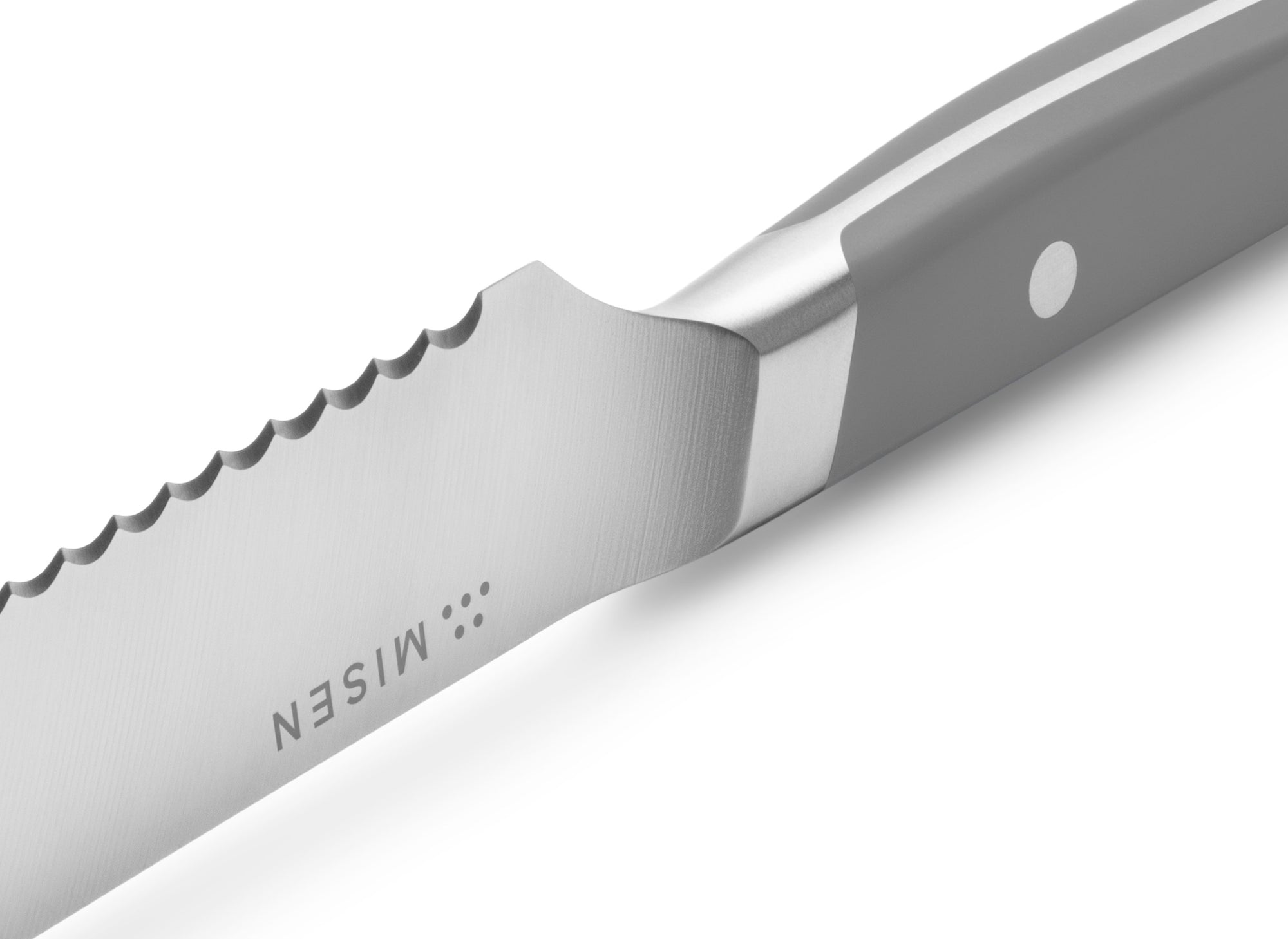 {{gray}} Heel of Misen Serrated Knife in gray